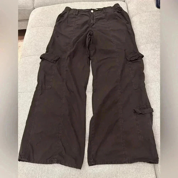 Zara Cargo Pants - Picture 1 of 3
